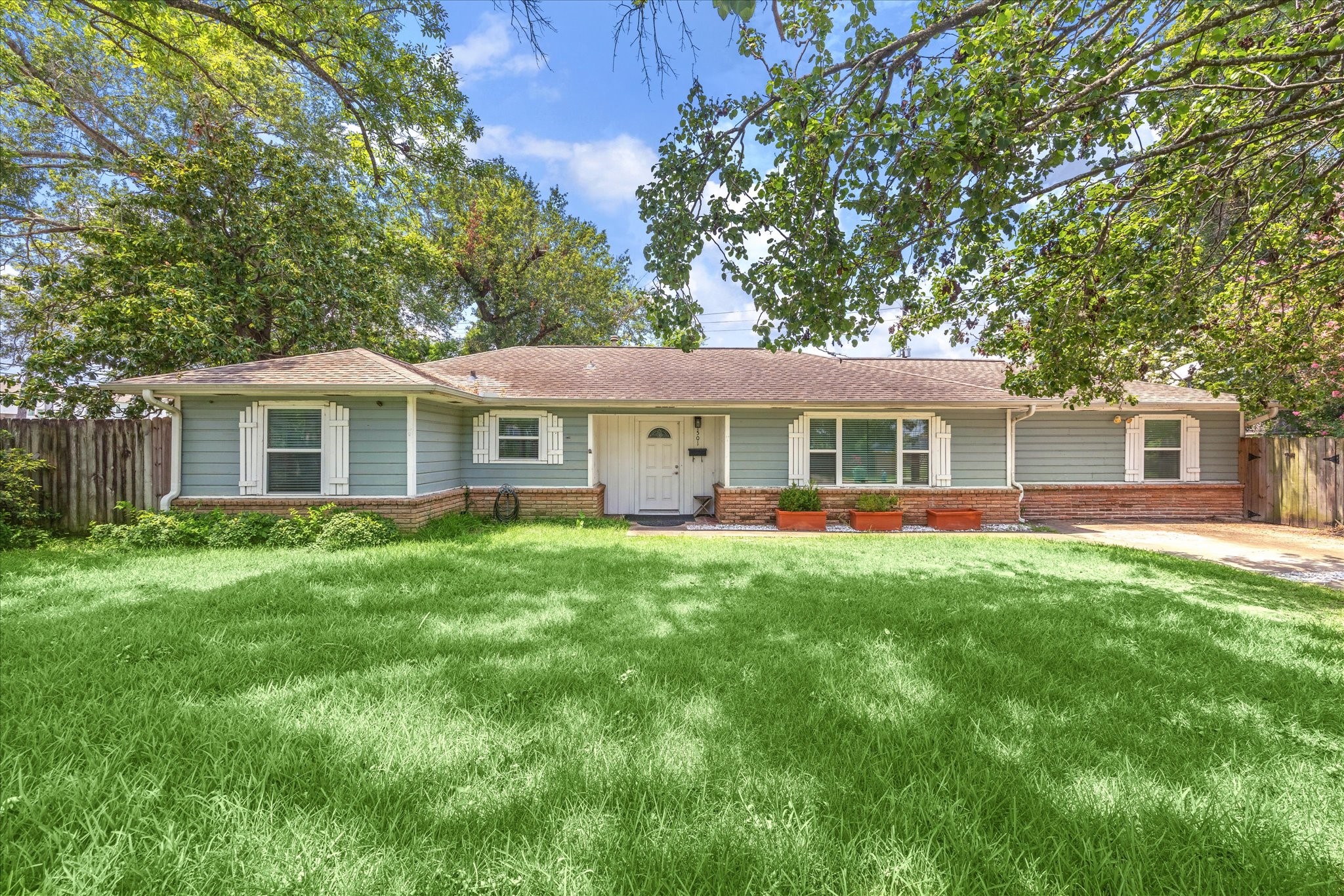 1501 Wycliffe Drive Houston TX 77043