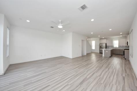 18716 Centro Main Street Shenandoah TX 77385