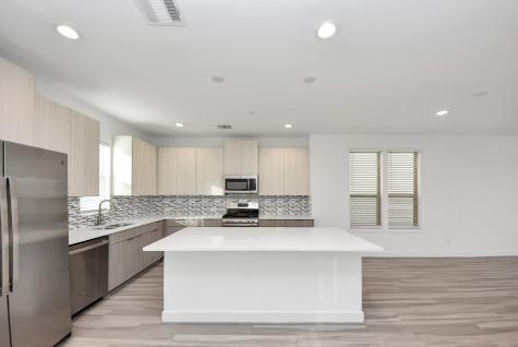 18716 Centro Main Street Shenandoah TX 77385