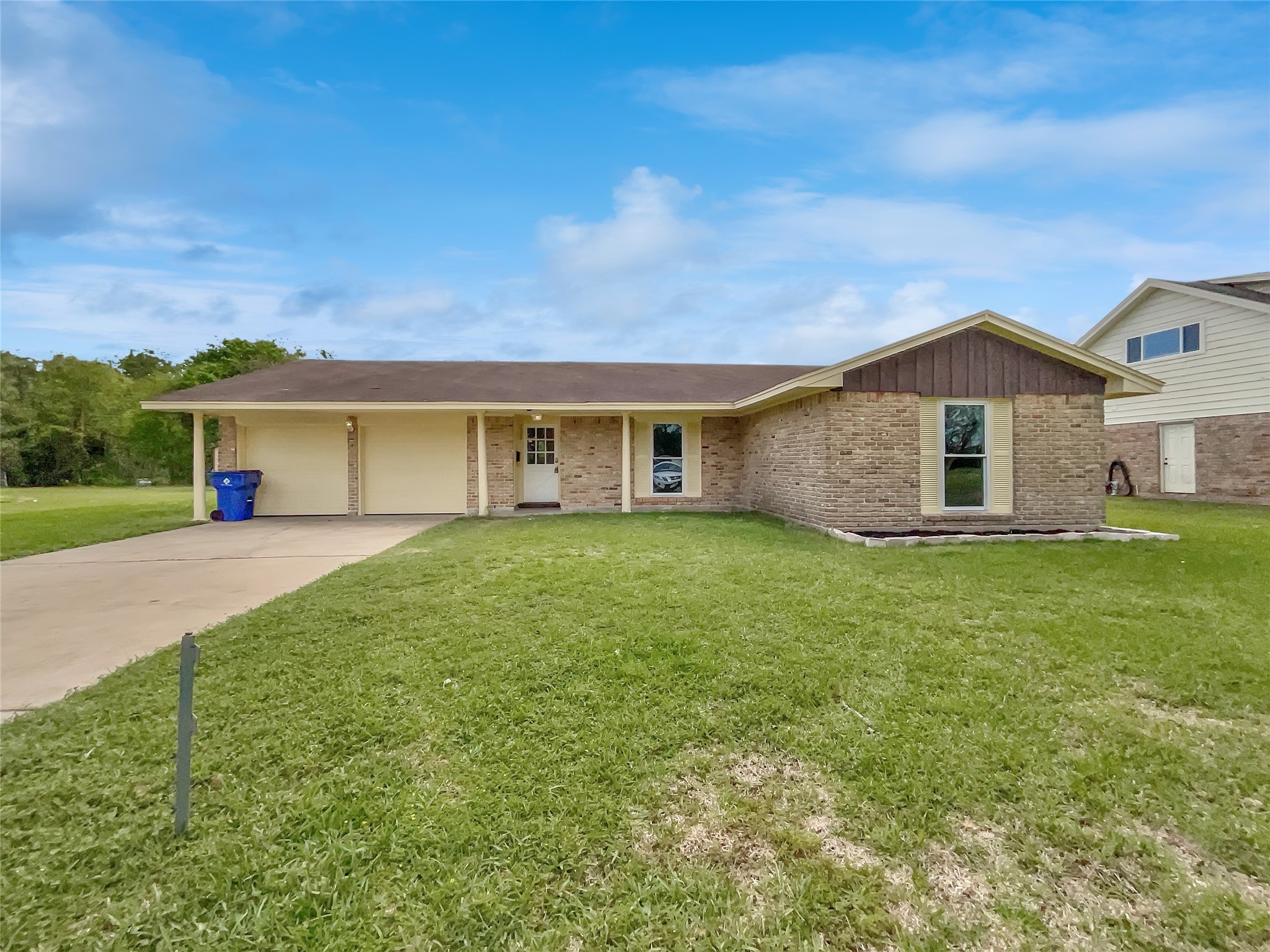220 Lantana Drive Texas City TX 77591