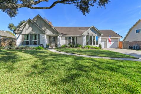5459 Appleblossom Lane Friendswood TX 77546