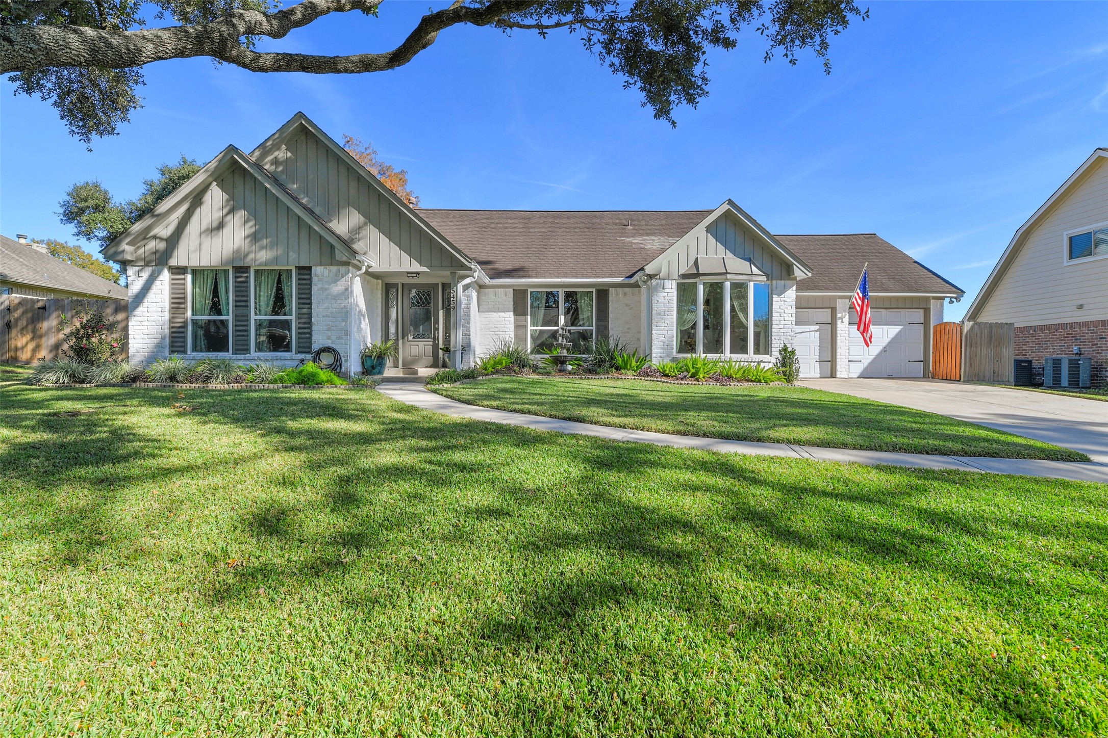 5459 Appleblossom Lane Friendswood TX 77546