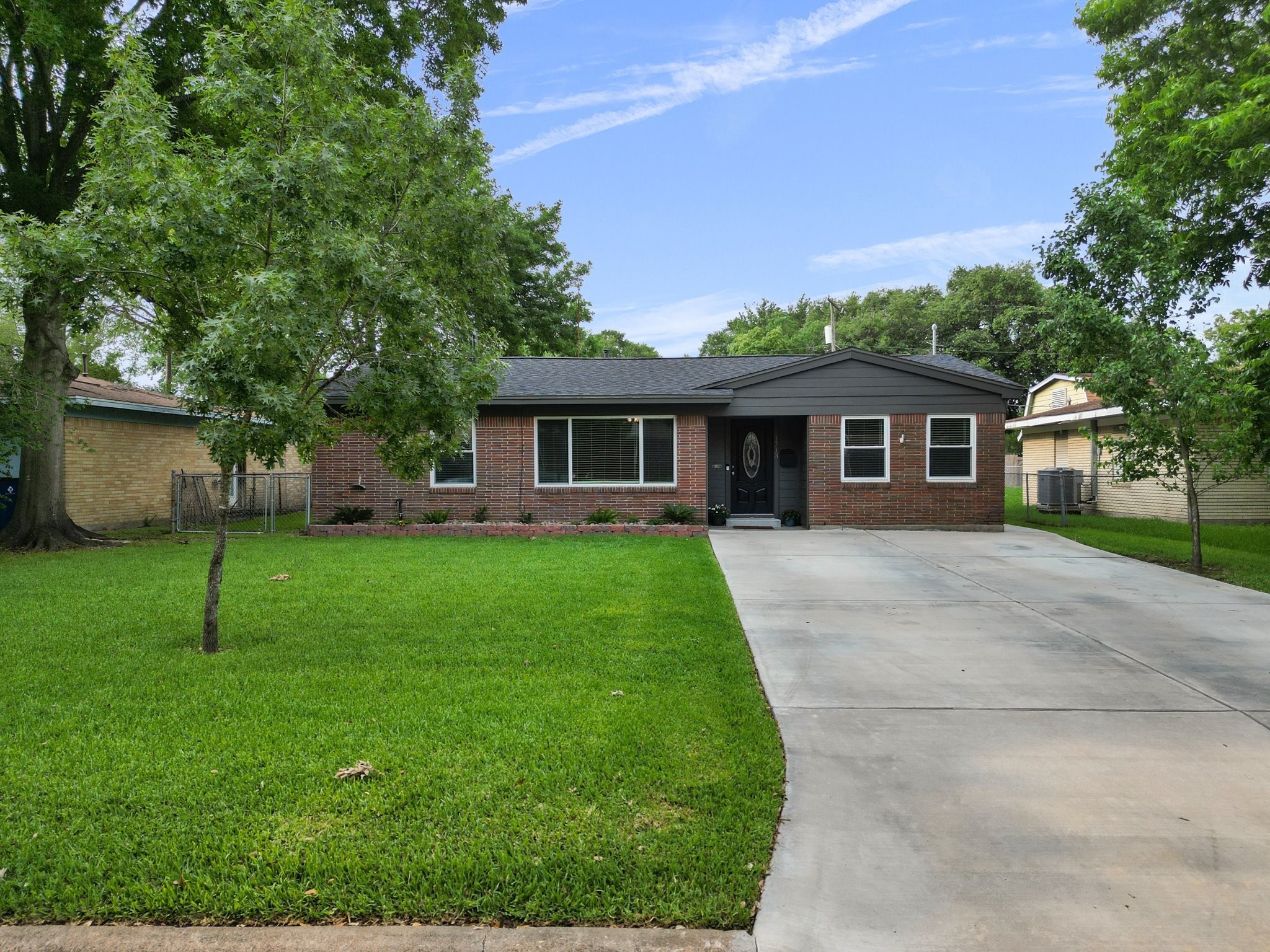 1713 15th Avenue N Texas City TX 77590