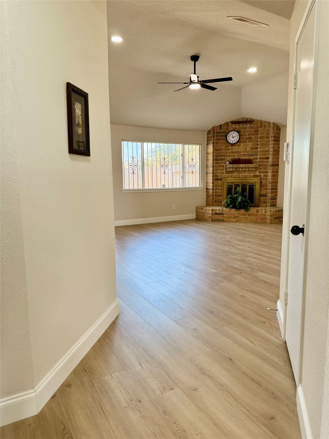 5530 Oak Falls Drive Houston TX 77066
