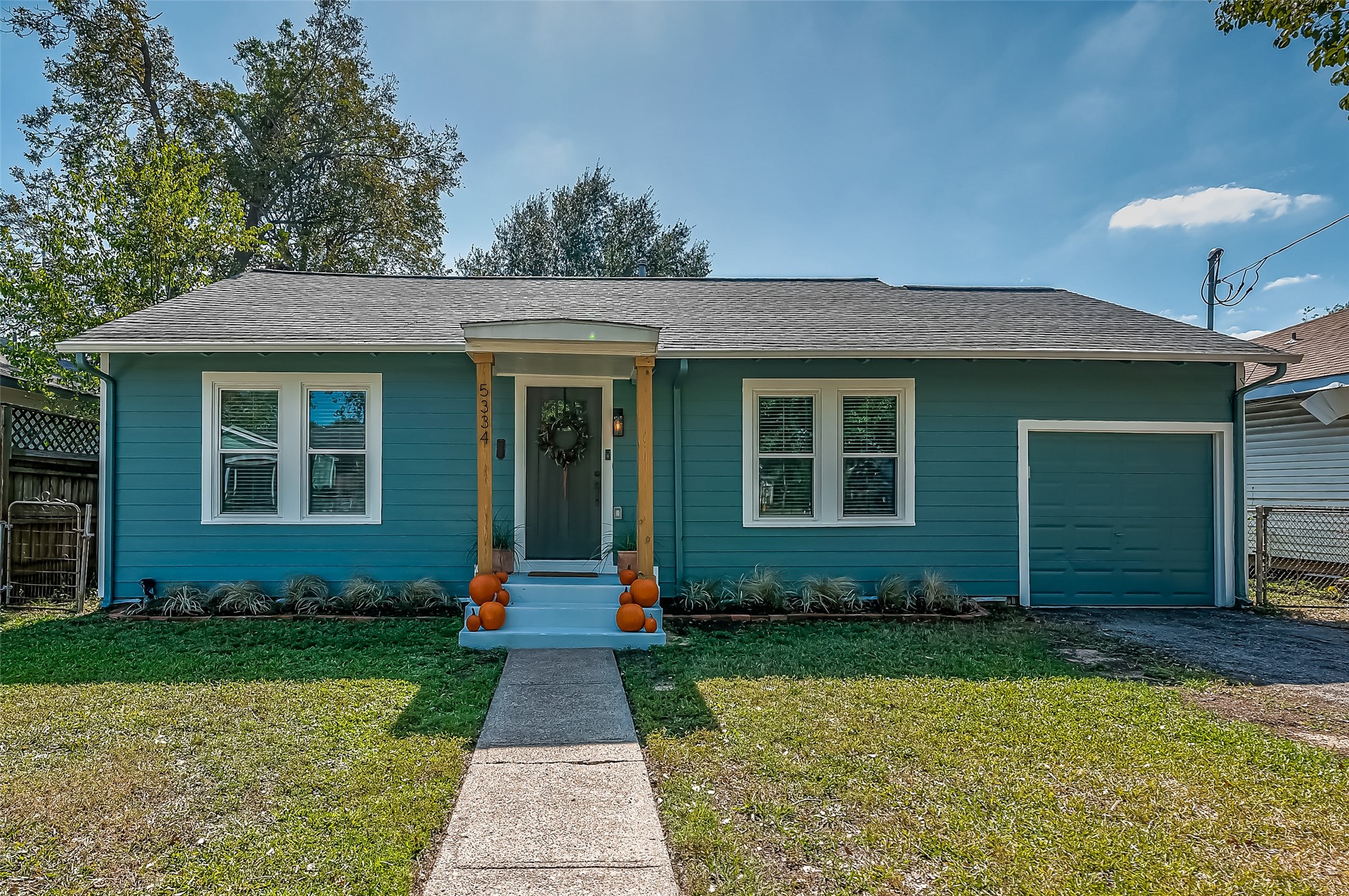 5334 Pease Street Houston TX 77023
