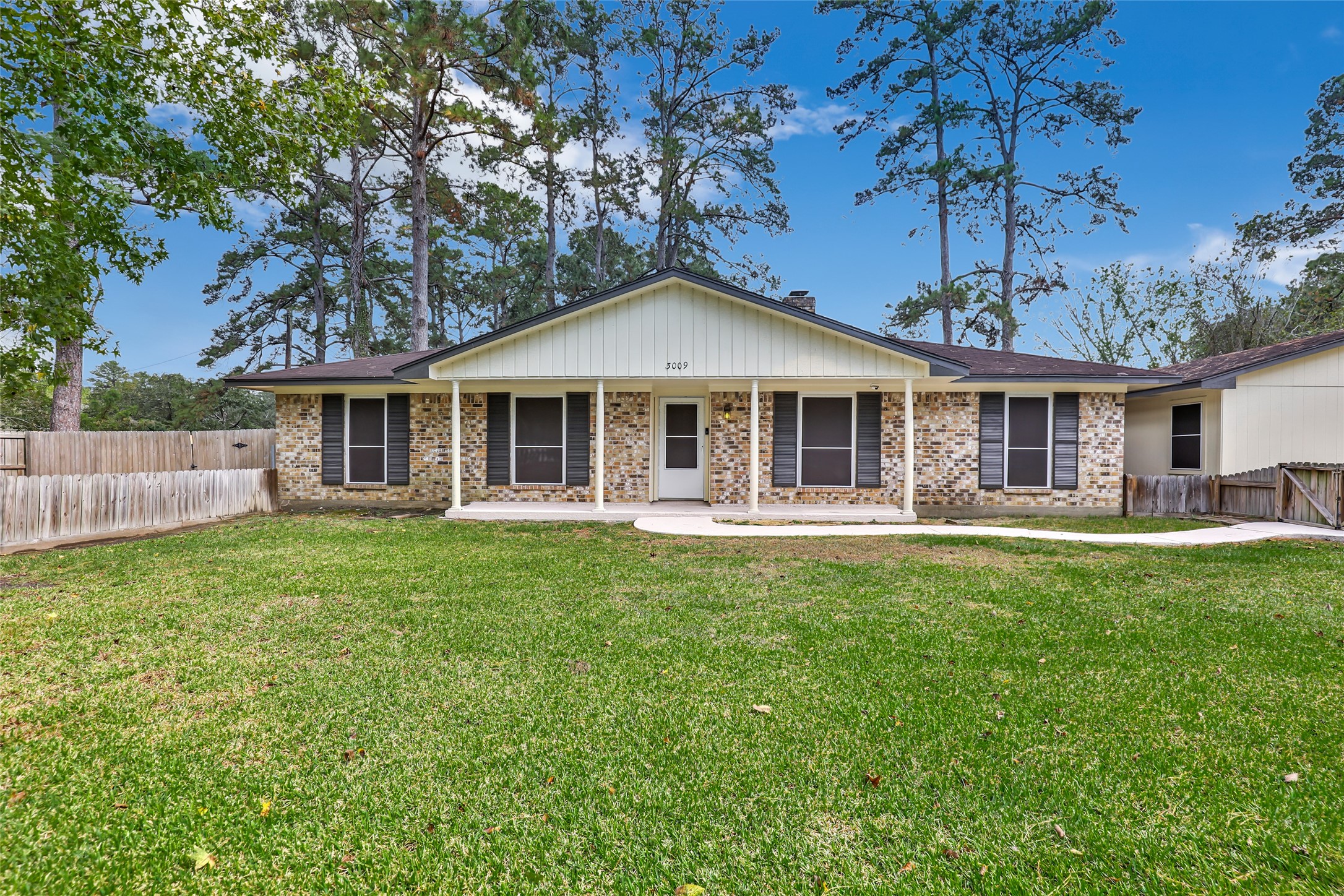 3009 N Winfree Street Dayton TX 77535