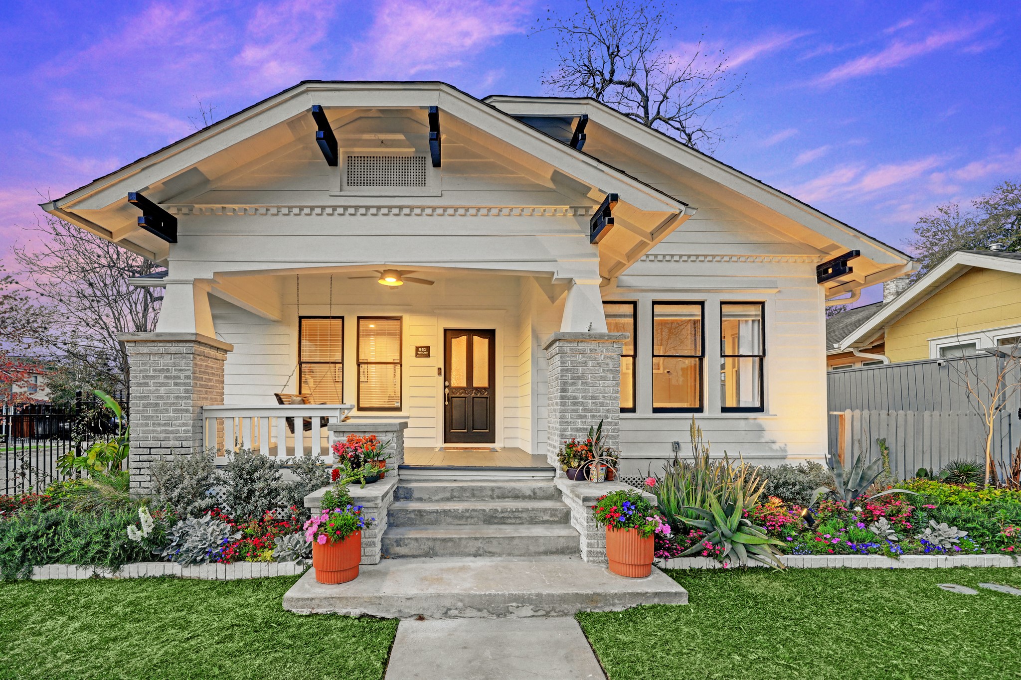951 Woodland Street Houston TX 77009