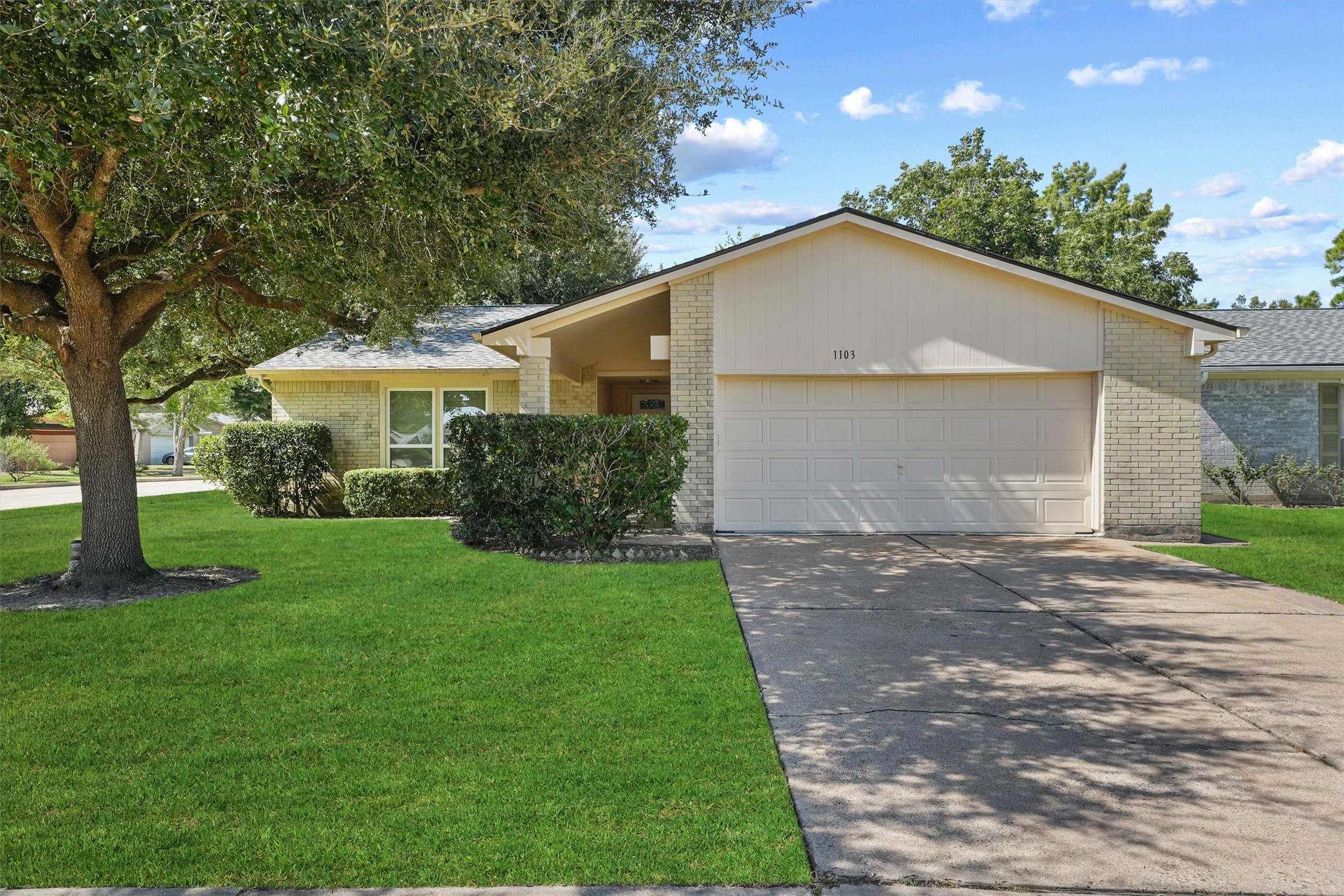 1103 Ashdale Drive Sugar Land TX 77498