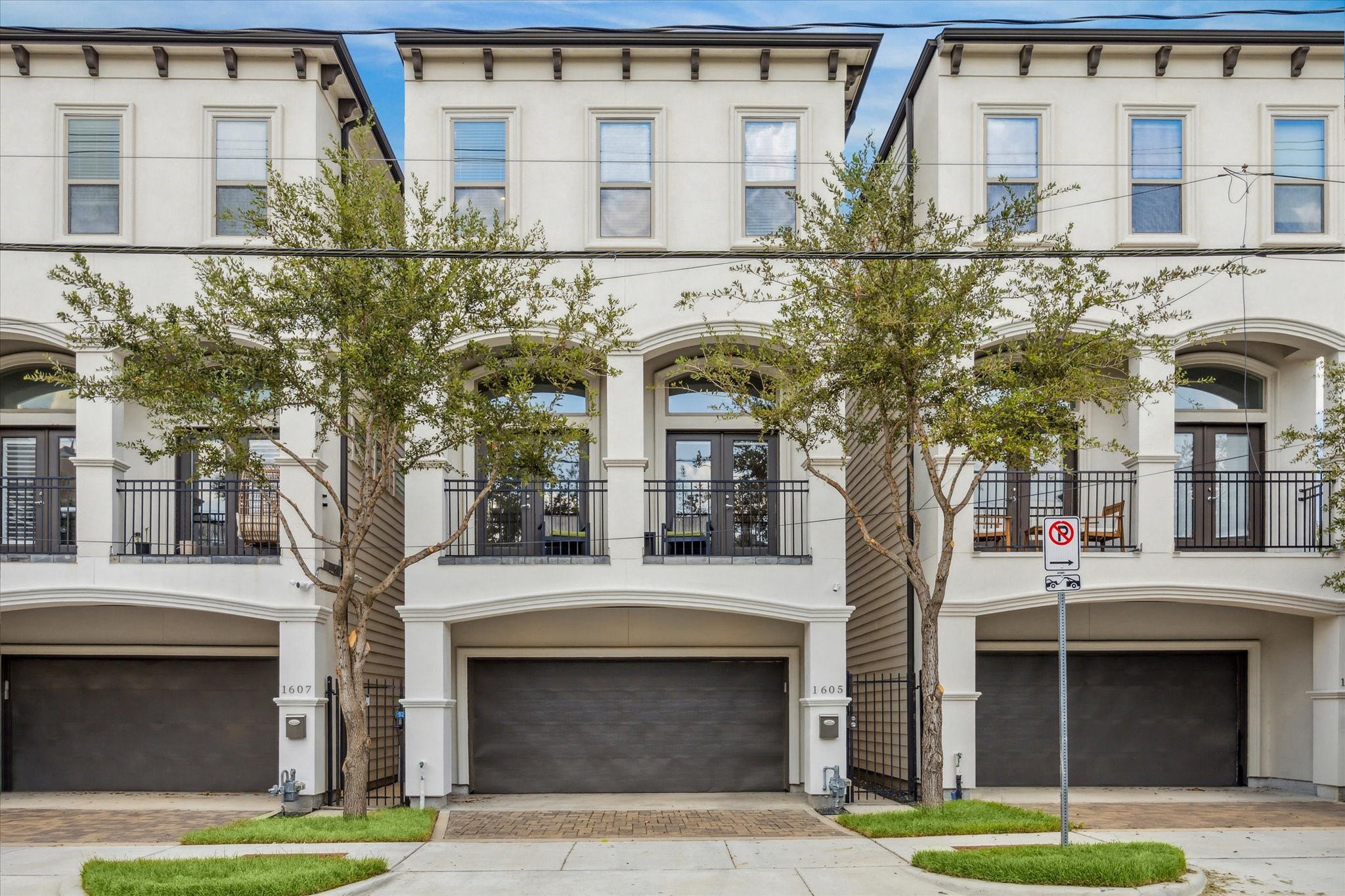 1605 W 15th Street Houston TX 77008