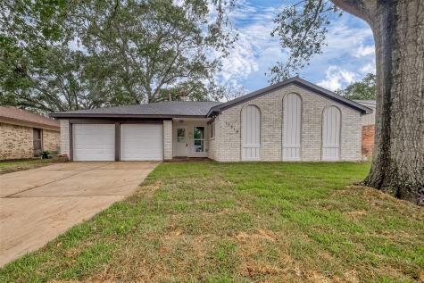 15619 La Casa Lane Houston TX 77062
