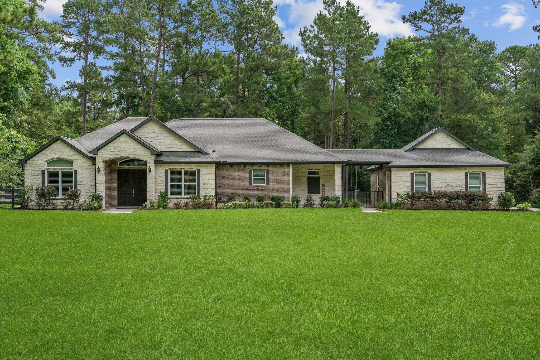 373 Winchester Road Huntsville TX 77340