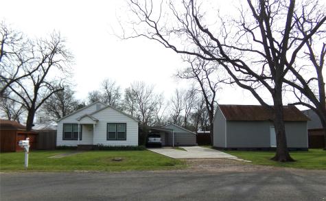 403 W Grange Street Weimar TX 78962