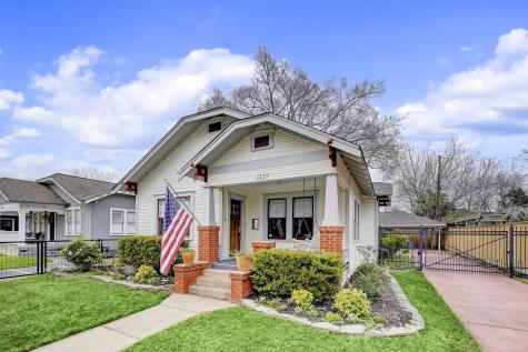 1127 Winston Street Houston TX 77009
