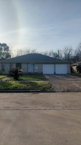 10718 Plainfield Street Houston TX 77031