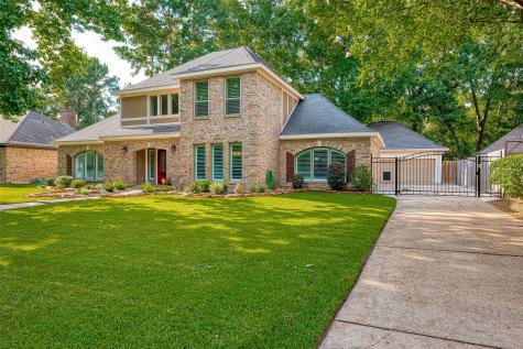 5211 Windy Lake Drive Kingwood TX 77345