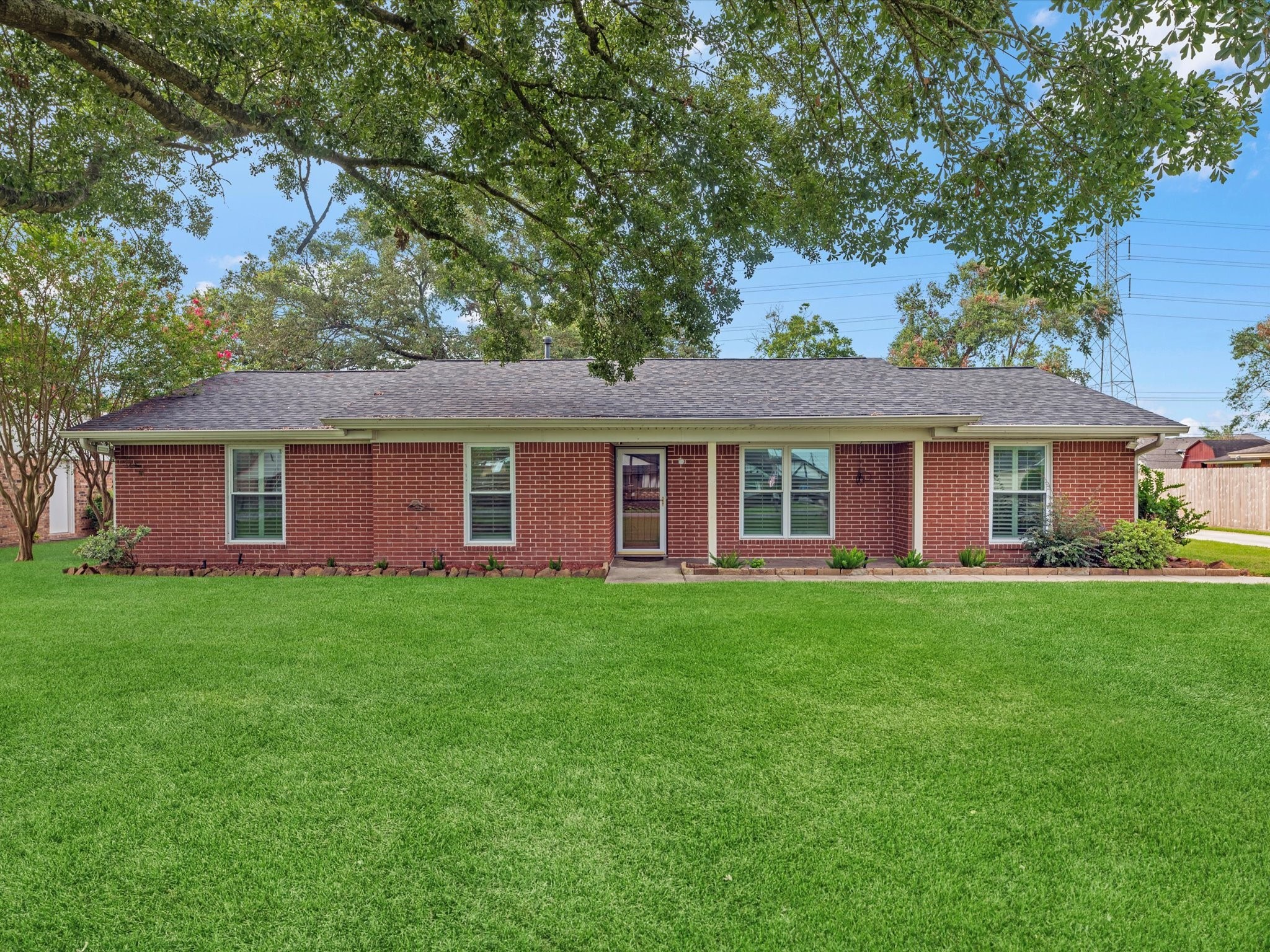 7442 Knob Hill Avenue Pasadena TX 77505