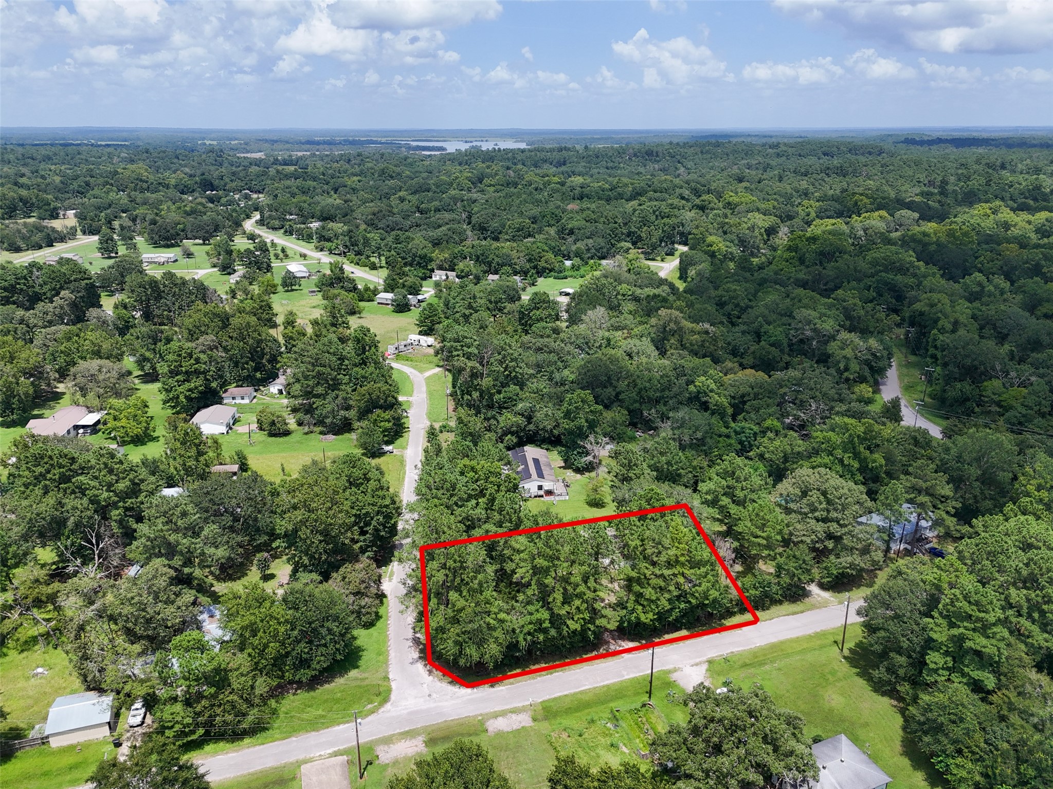 12 Bluebird Drive Huntsville TX 77320