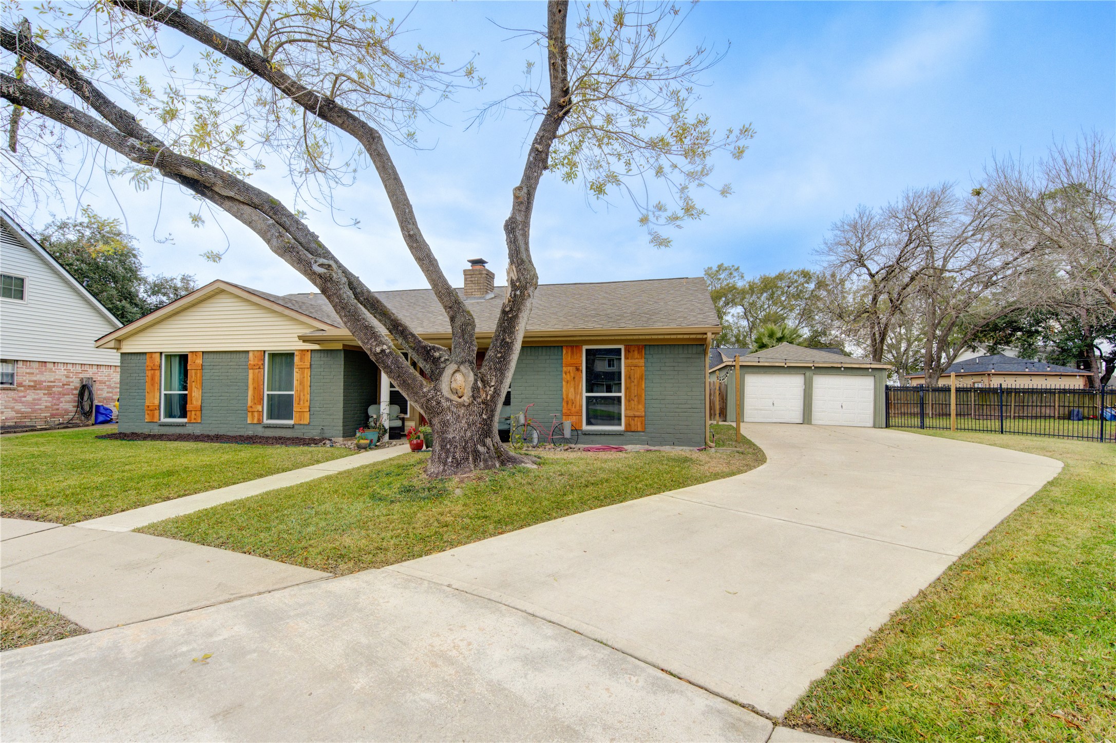 11706 Kenzie Court Meadows Place TX 77477
