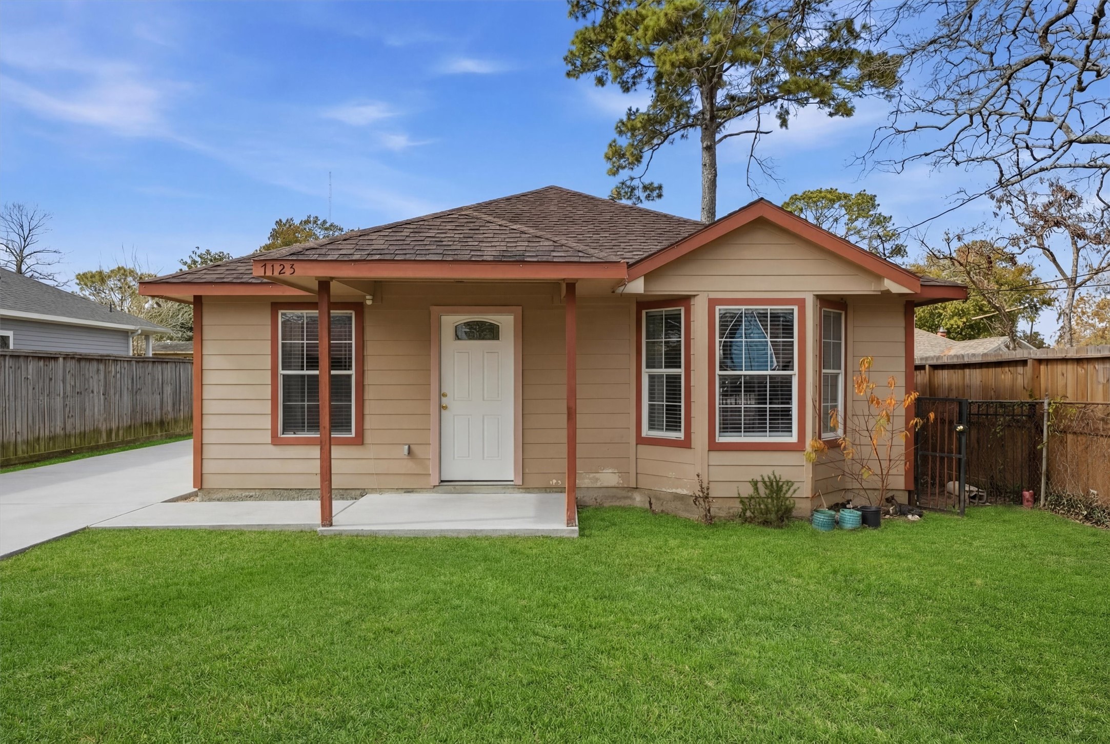 7125 Farnsworth Street Houston TX 77022
