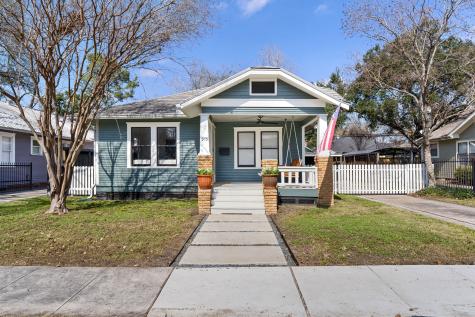 915 W Melwood Street Houston TX 77009