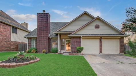 8710 Rose Garden Drive Houston TX 77083
