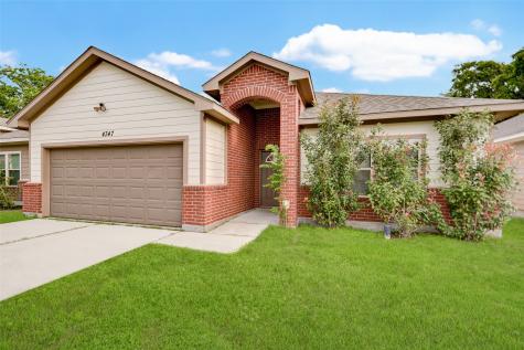 4347 Clover Street Houston TX 77051