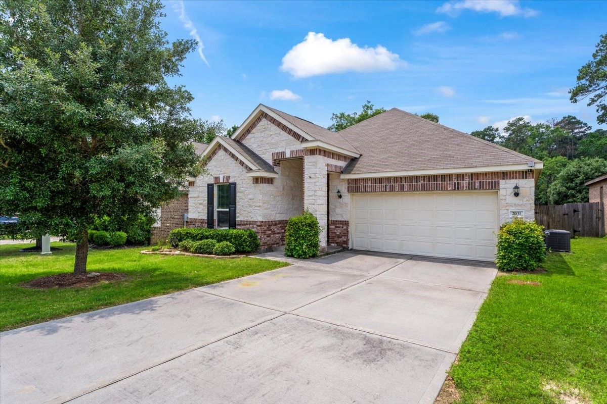 2031 Parnevik Place Conroe TX 77304