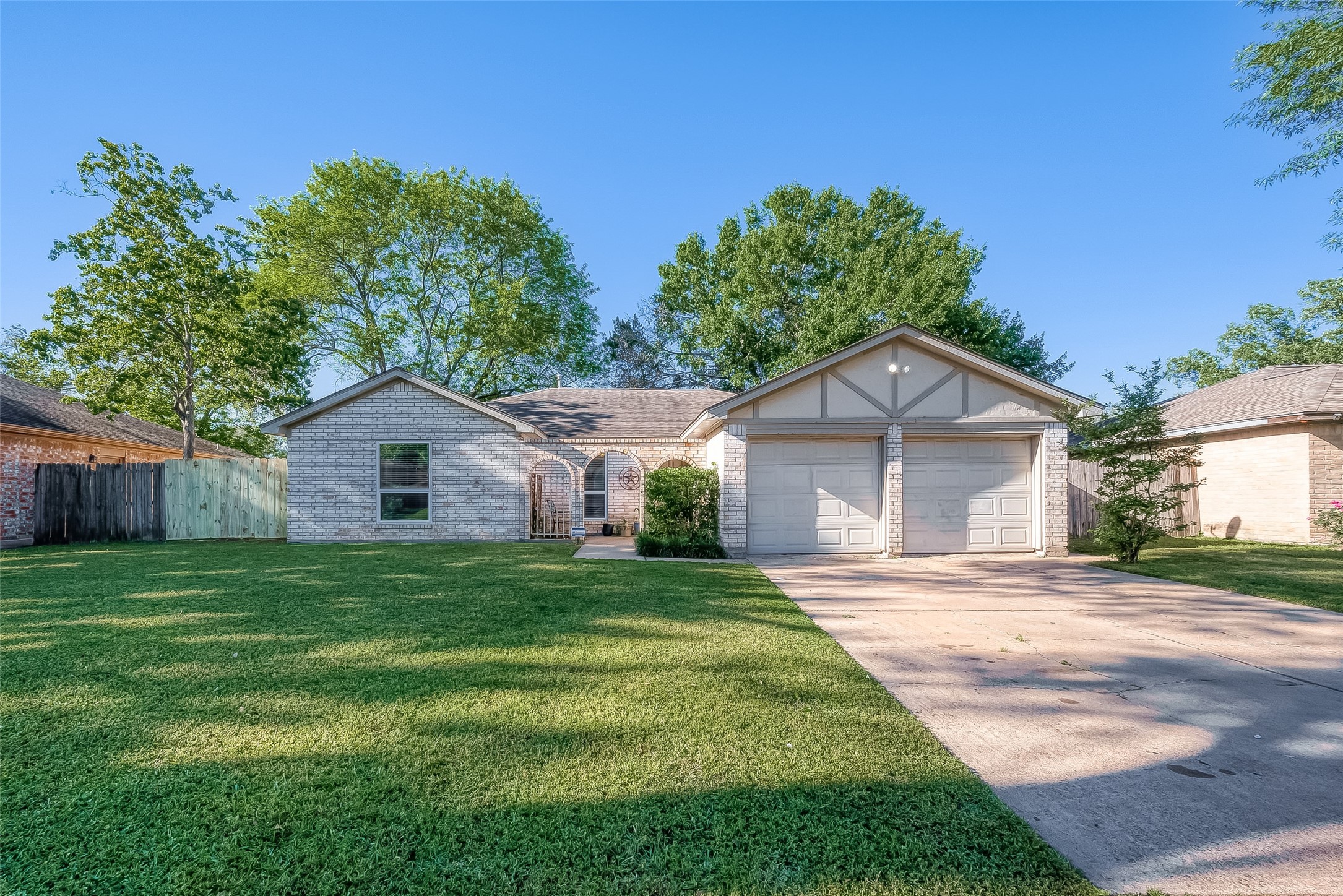 5327 Lincoln Green Drive Katy TX 77493