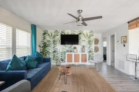23002 Camino Street Galveston TX 77554