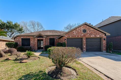 1110 Earlsferry Drive Channelview TX 77530