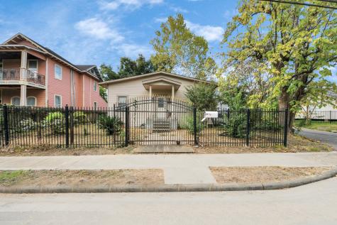 3012 Garrow Street Houston TX 77003