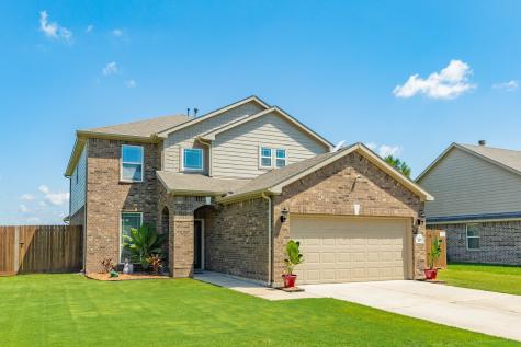 453 Twin Lakes Boulevard W West Columbia TX 77486