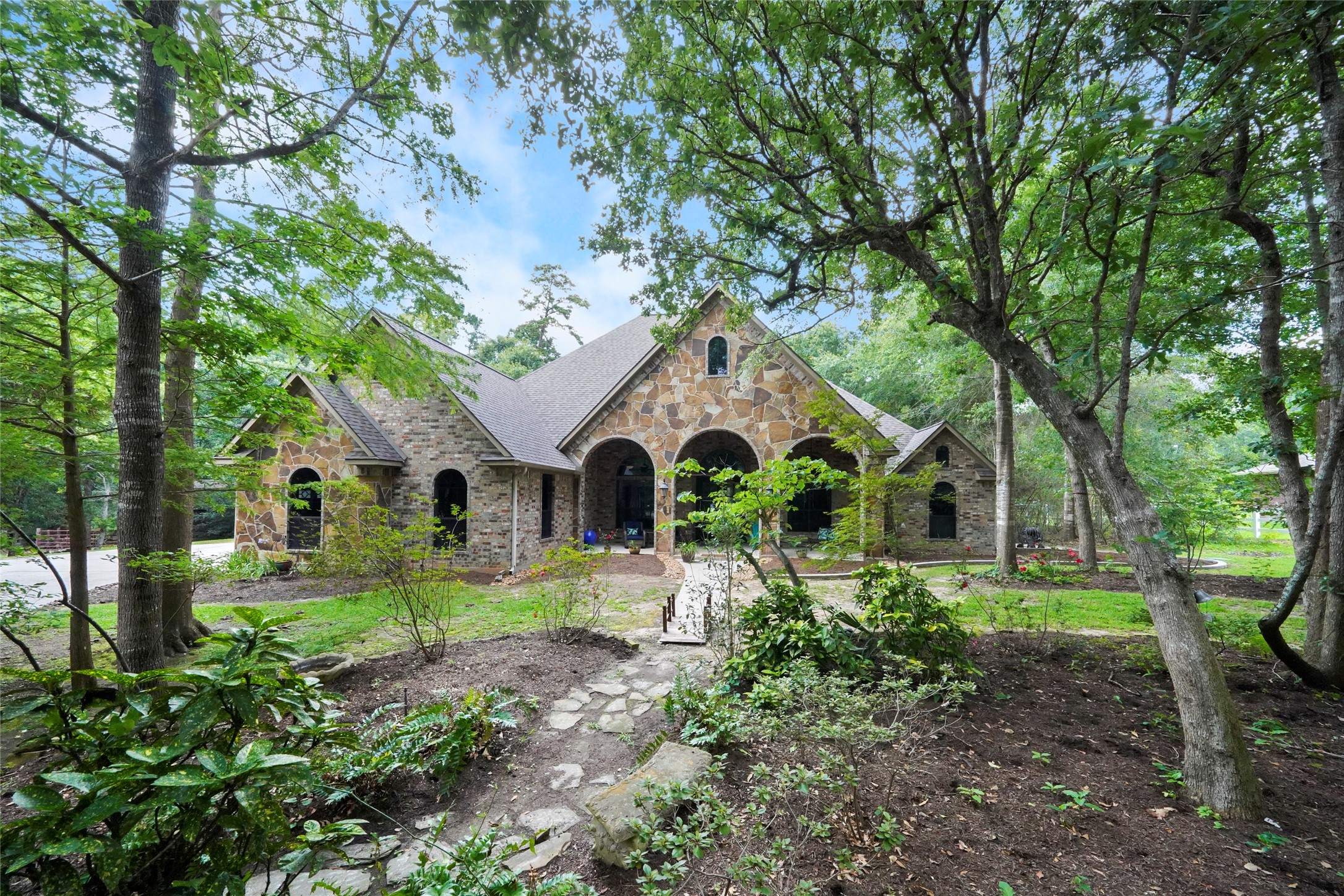15632 Queen Victoria Court Montgomery TX 77316