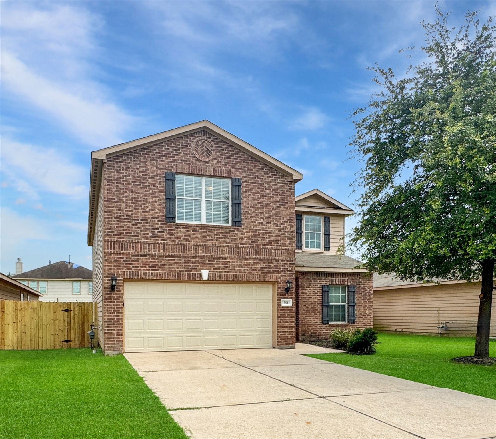 914 Paradise Road Baytown TX 77521