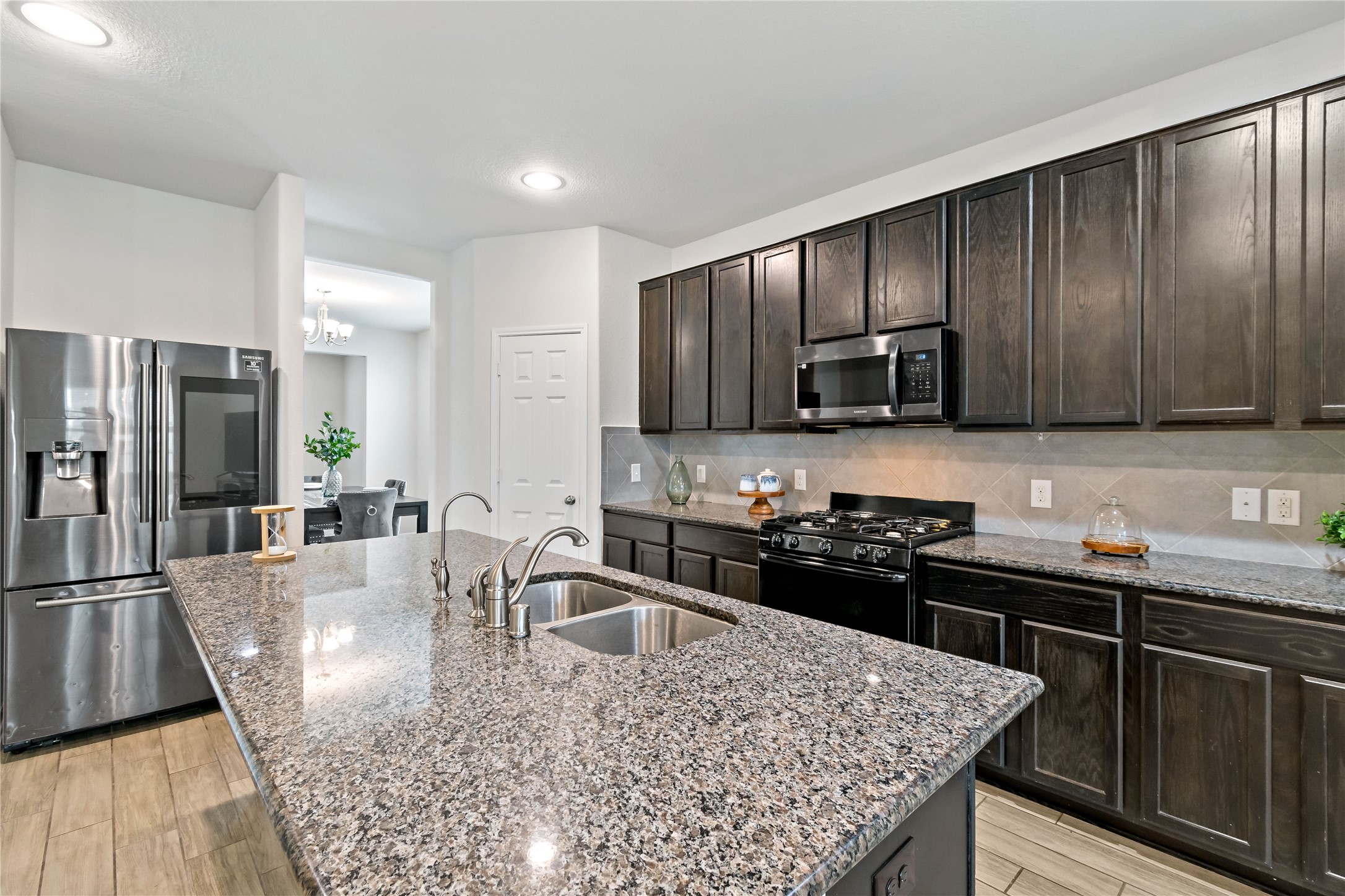 118 Hillside Grove Lane Rosharon TX 77583