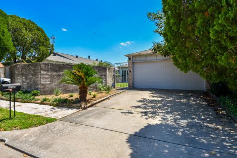 11903 N Youngwood Lane Houston TX 77043