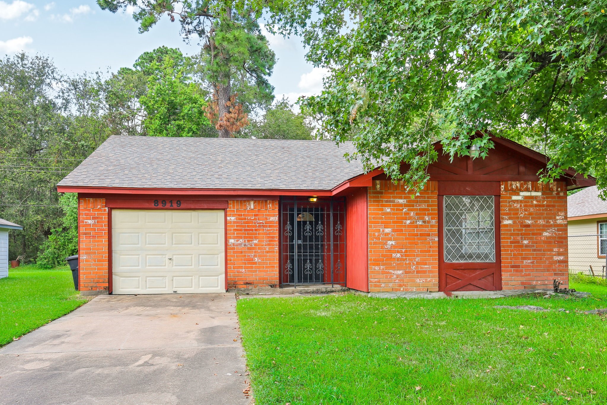 8919 Valley Hollow Drive Houston TX 77078