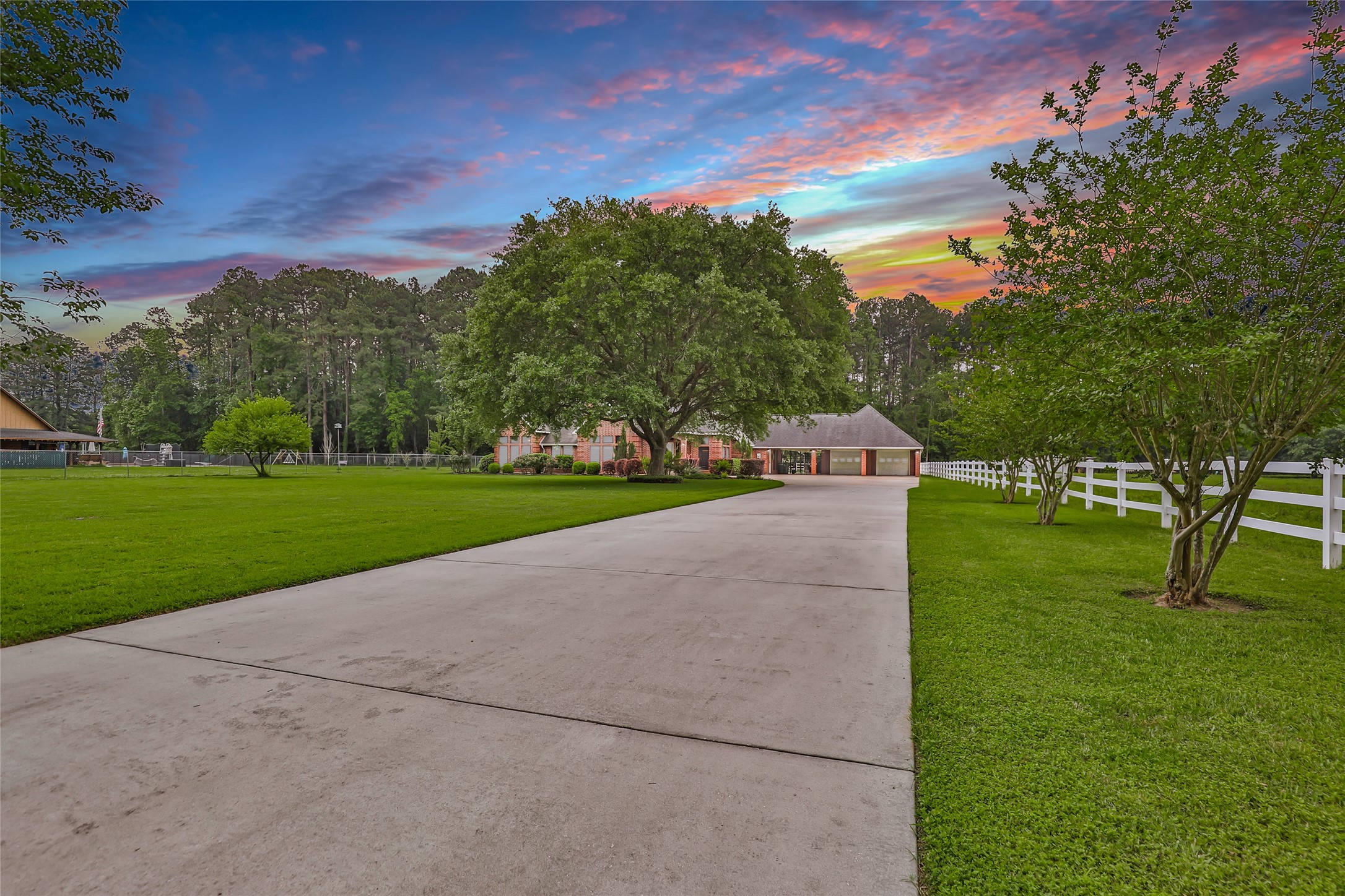 260 County Road 667 Dayton TX 77535