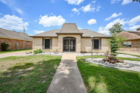 4766 Whispering Falls Drive Houston TX 77084