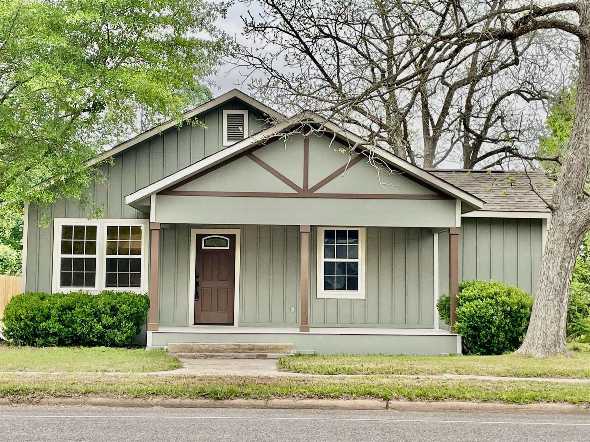 607 N Robb Street Trinity TX 75862