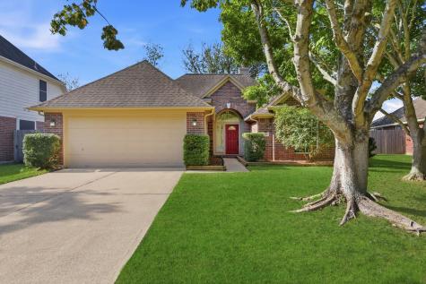 2121 Crimson Lake Lane League City TX 77573