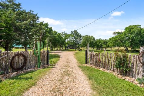 6448 Fm 2 Road Navasota TX 77868
