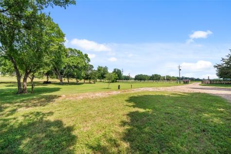 6448 Fm 2 Road Navasota TX 77868