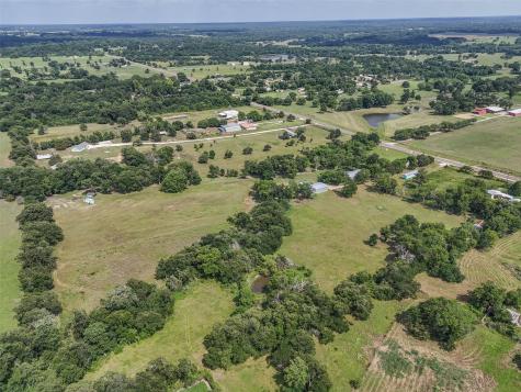 6448 Fm 2 Road Navasota TX 77868