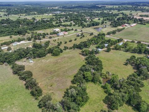 6448 Fm 2 Road Navasota TX 77868
