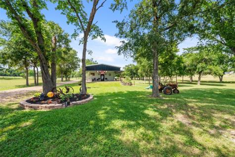 6448 Fm 2 Road Navasota TX 77868