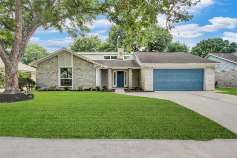 5225 Glenvalley Drive La Porte TX 77571
