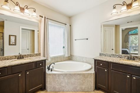 1611 Tonkawa Trail Katy TX 77493