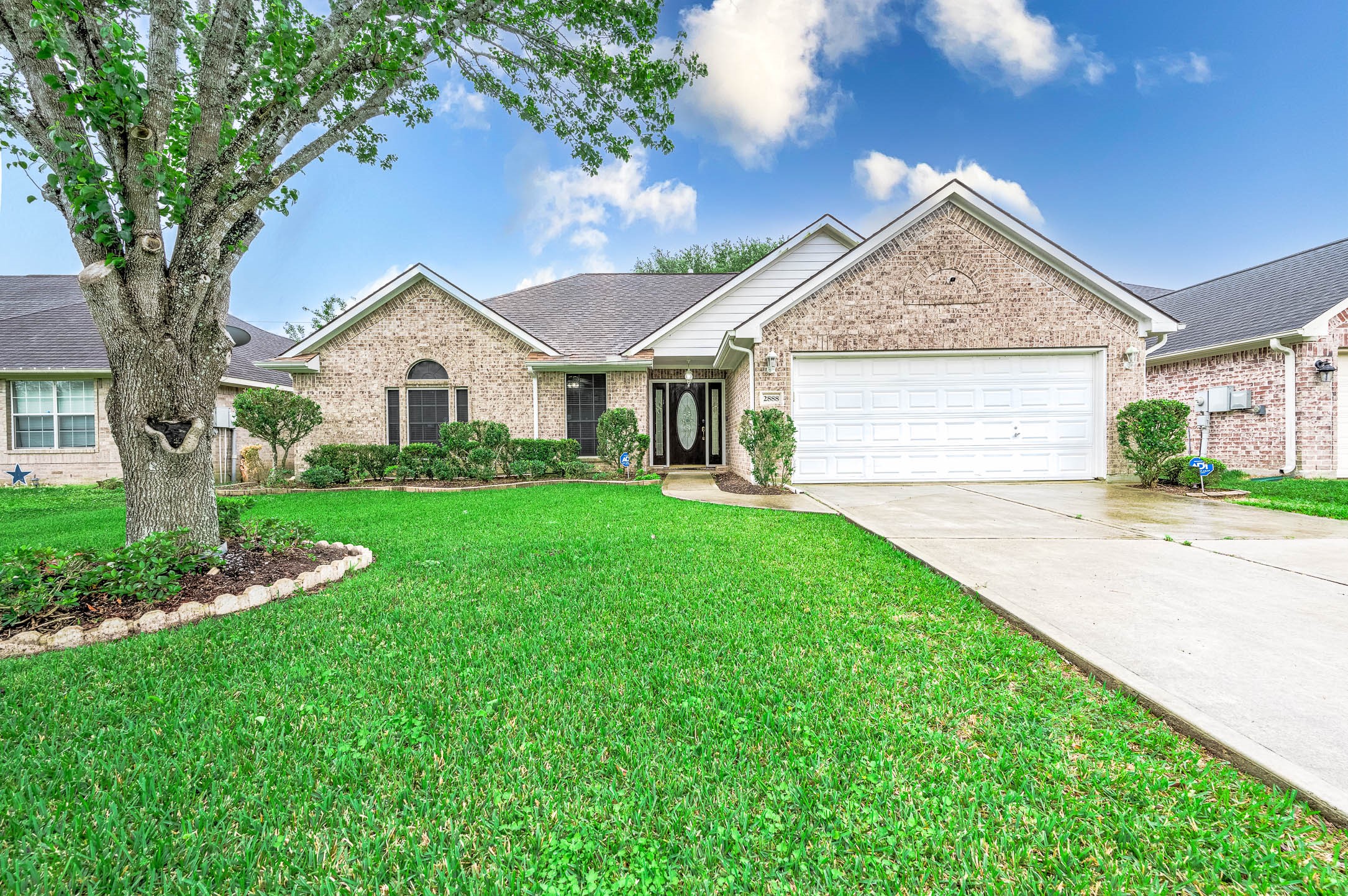 2888 Community Drive Alvin TX 77511