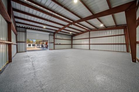 12 County Road 3558 Cleveland TX 77327